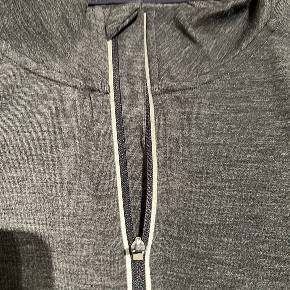 2XU performance 1/4 zip size L - Picture 4 of 10